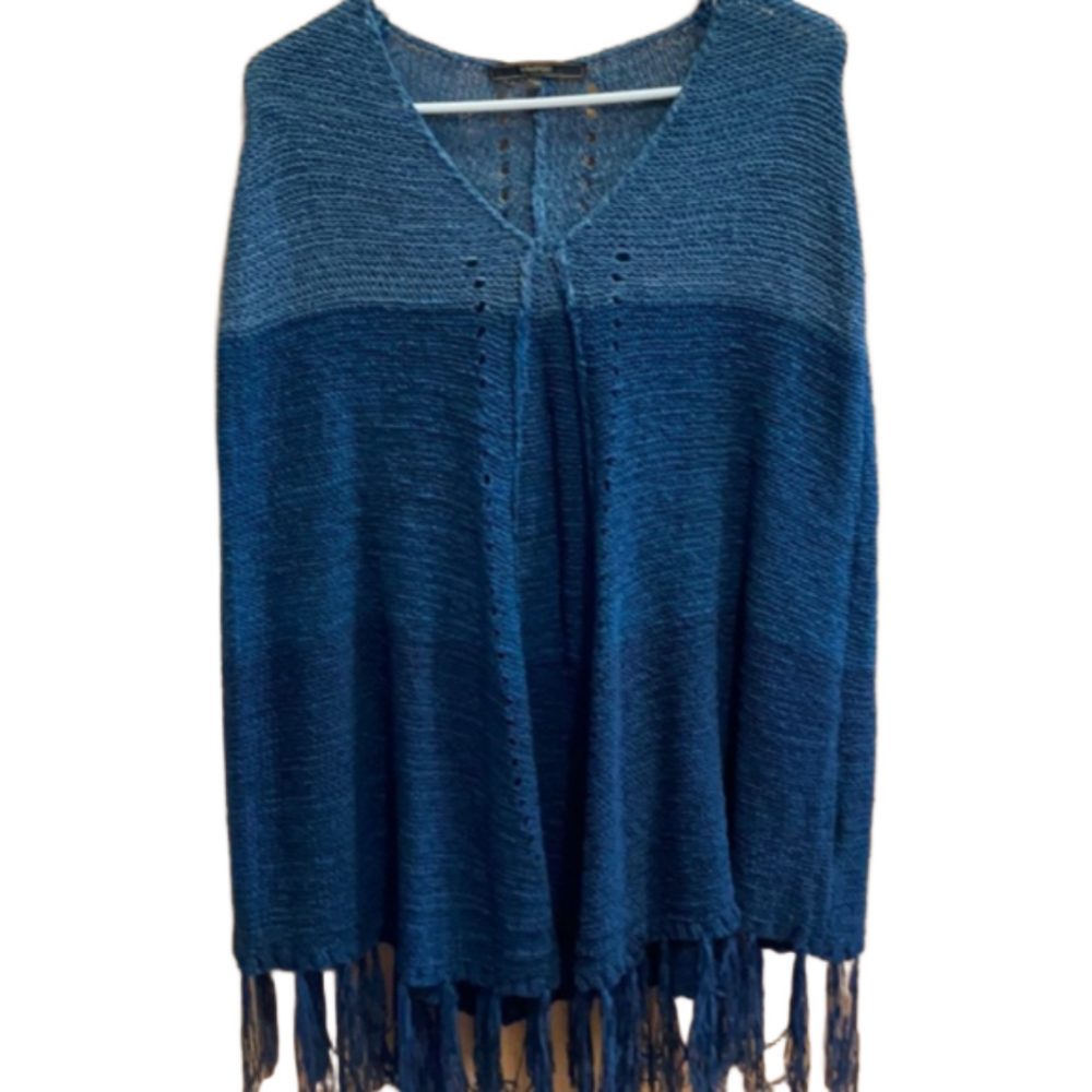 MAXSPORT Ombré Blue Cape  Size S/M. Never Worn